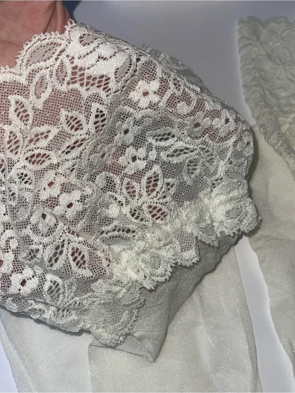 NWOT 3 Pair Cream Off White Lace Top Thigh Hi Stockings